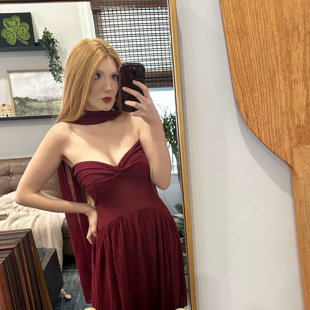 Elegant Burgundy Gown COMMENSE